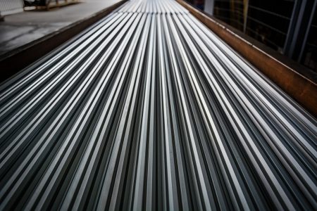 Especificações do aço laminado: como comparar opções